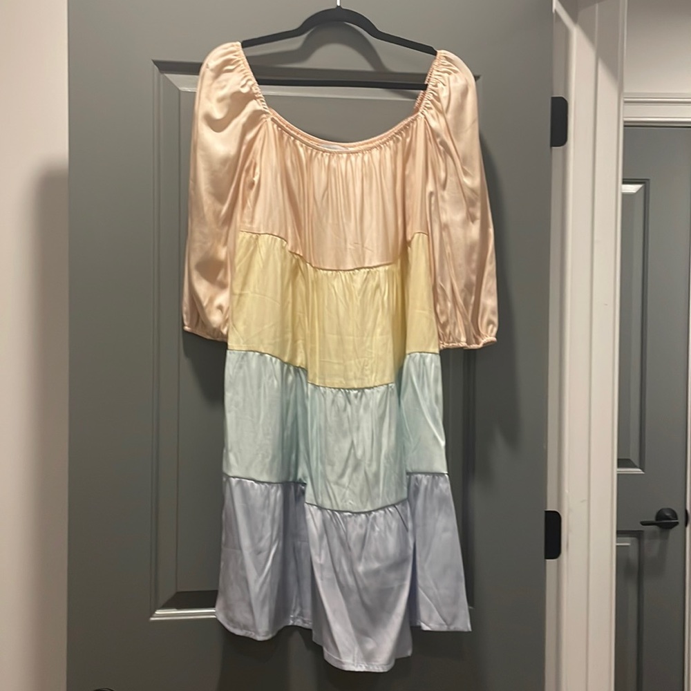Rainbow tiered dress - Picture 2 of 3